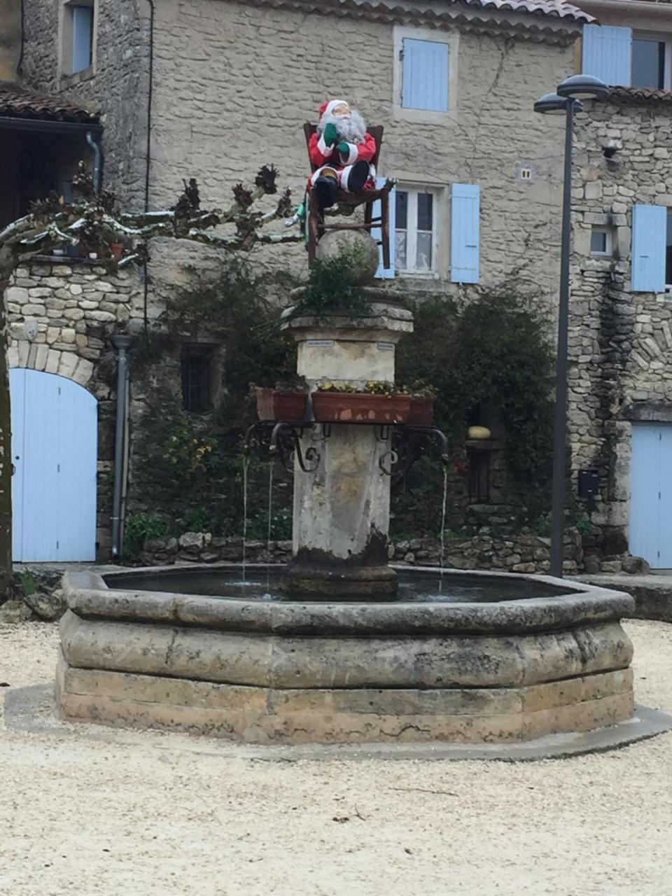 La Salamandre Bleue Villa Chantemerle-lès-Grignan Exterior foto
