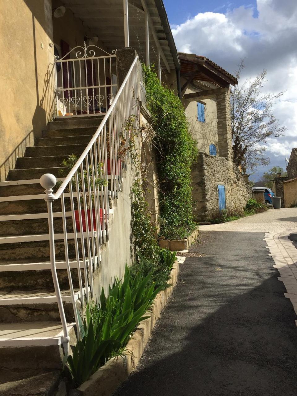 La Salamandre Bleue Villa Chantemerle-lès-Grignan Exterior foto
